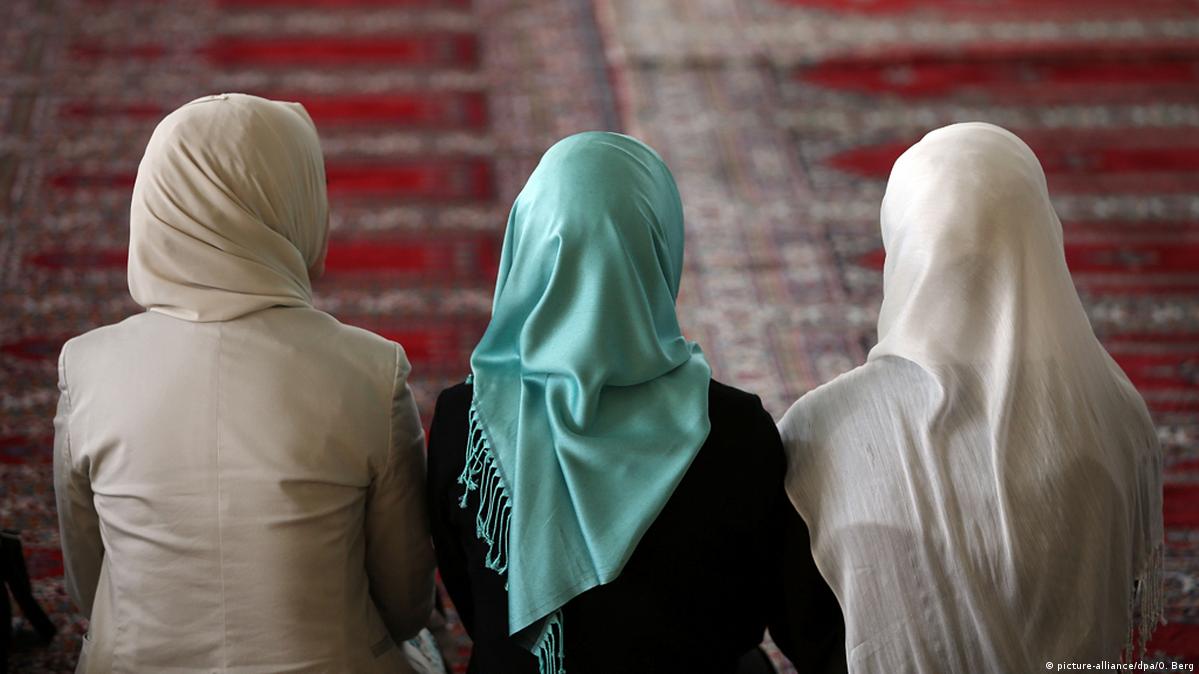 How many Rakats of Jummah Prayer for Ladies? - Islamversity